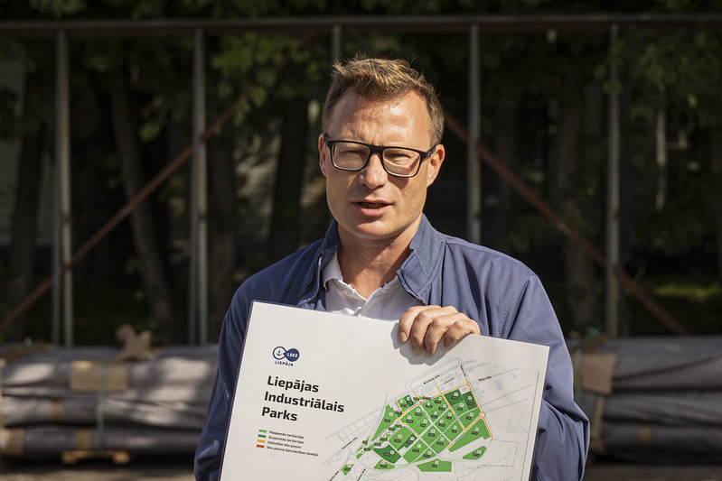 RTU studenti iepazīst Liepājas SEZ un Liepājas SEZ uzņēmumu darbu